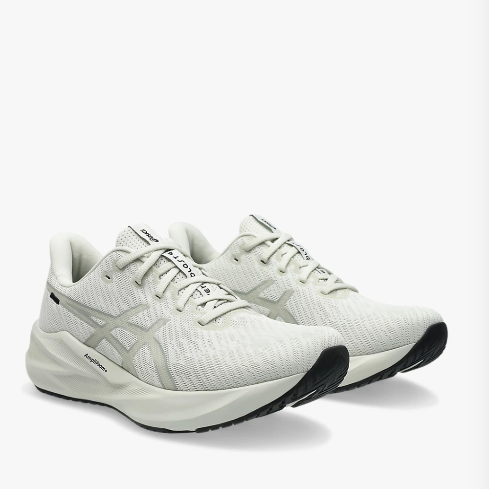 Asics Versablast 4 in Aqua and Grey